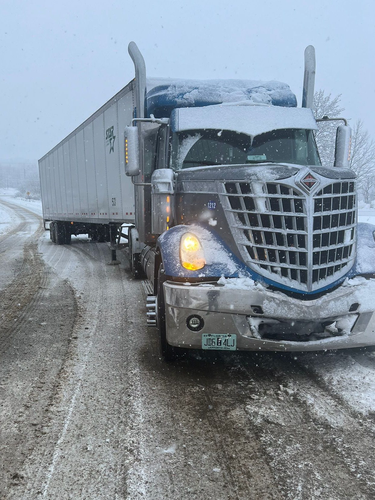 10 consejos esenciales de manejo invernal para camioneros